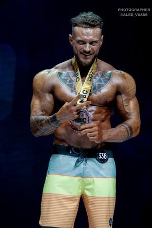 MEN`S PHYSIQUE 174